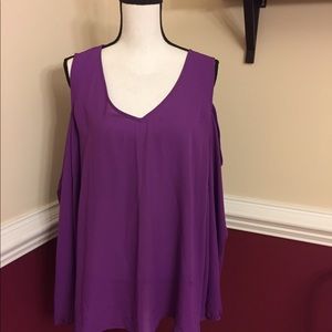 A.N.A cold shoulder top